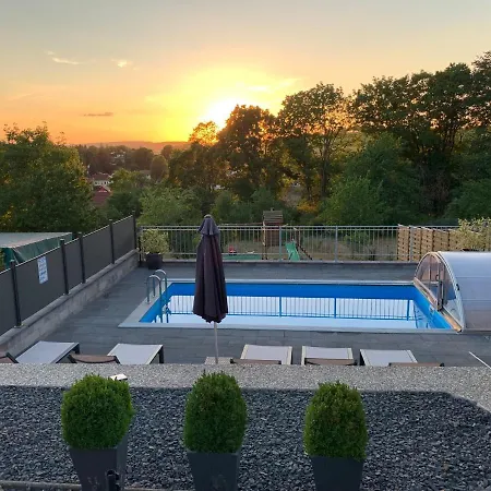Ferienhaus Eisfelder Blick Mit Beheizbaren Pool Holiday home