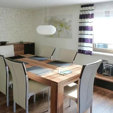 Holiday home Ferienhaus Eisfelder Blick Mit Beheizbaren Pool Eisfeld